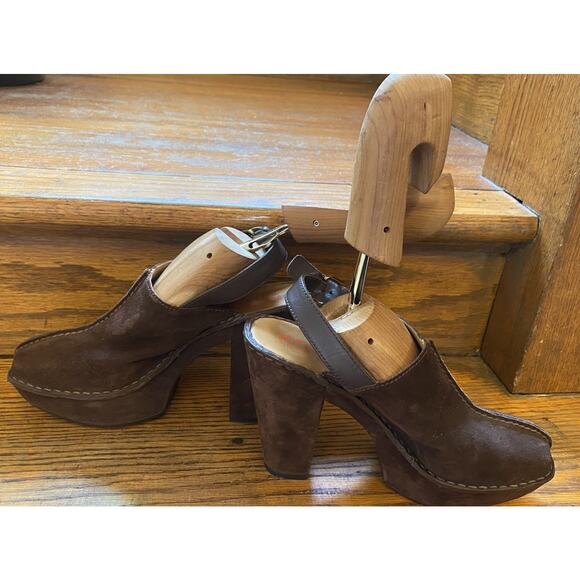 Kors by Michael Kors Quincy Brown Suede Clog 8 Platform Heels - Picture 5 of 9